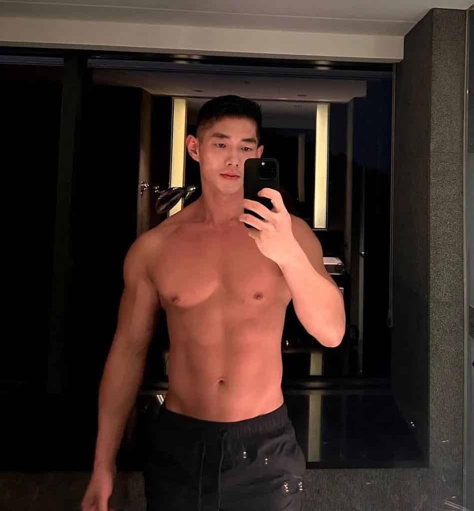 肌肉网红跟男友分手了！没想到新男友居然是他！