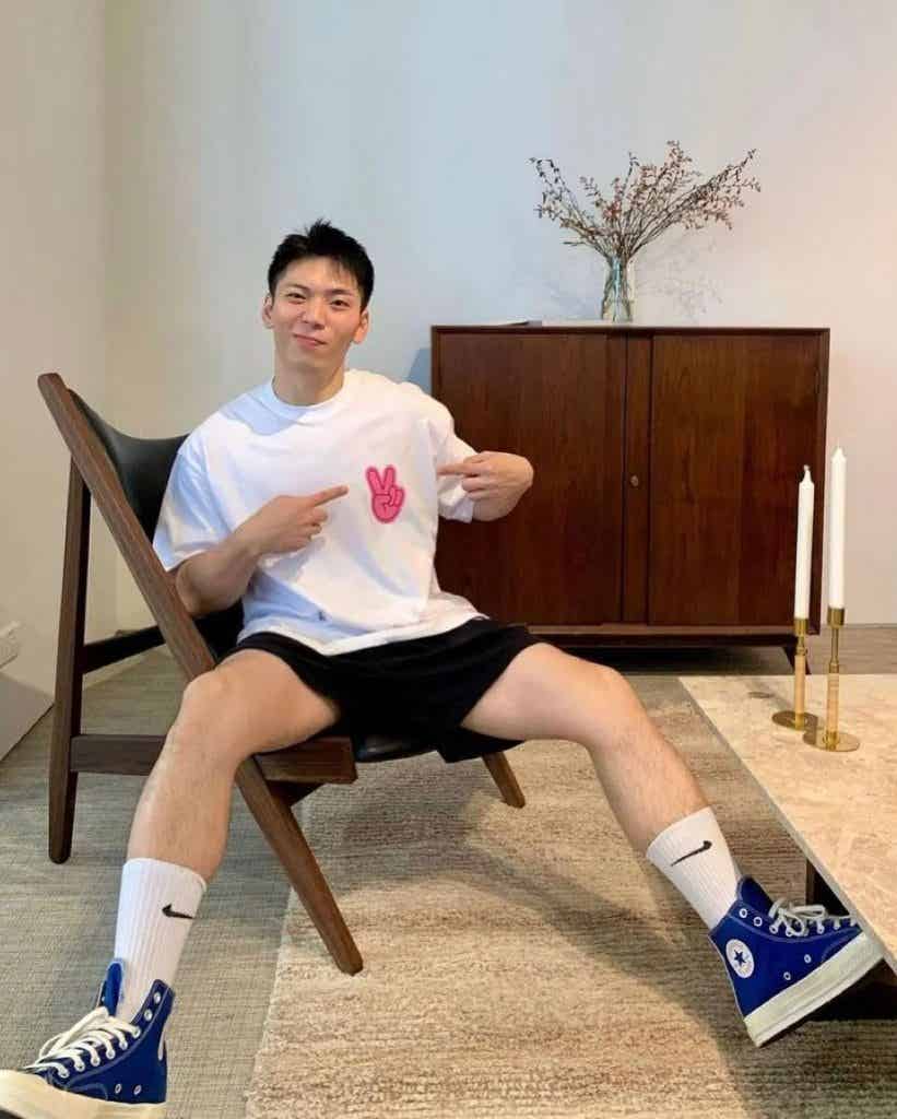 推特网红被扒是上交研究生?!大乌龙! 推特网红被扒是上交研究生?!大乌龙!