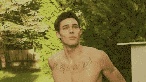 令人唏嘘!这个知名男模真的老了!穷困潦倒用 iPhone6?! 令人唏嘘!这个知名男模真的老了!穷困潦倒用 iPhone6?!