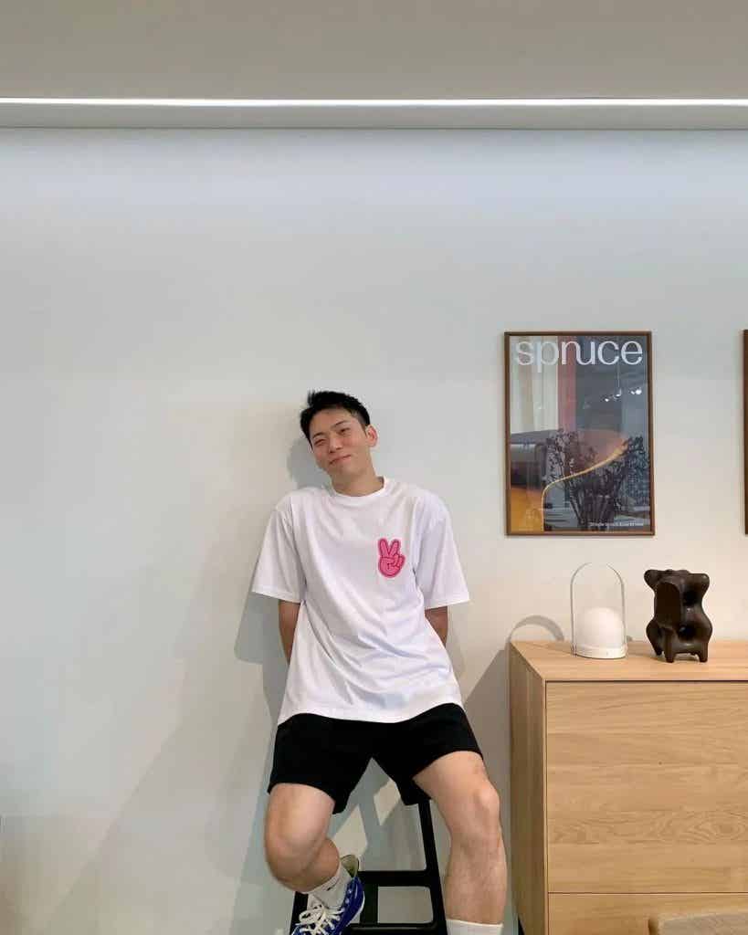 推特网红被扒是上交研究生?!大乌龙! 推特网红被扒是上交研究生?!大乌龙!