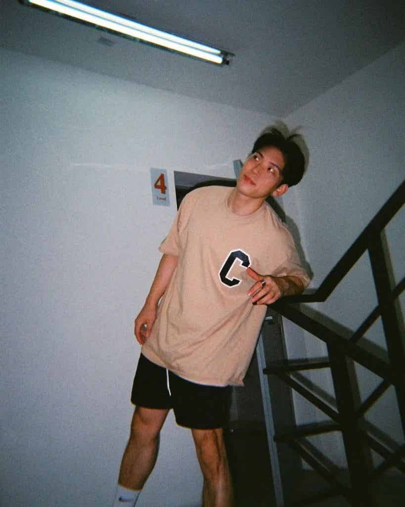 推特网红被扒是上交研究生?!大乌龙! 推特网红被扒是上交研究生?!大乌龙!