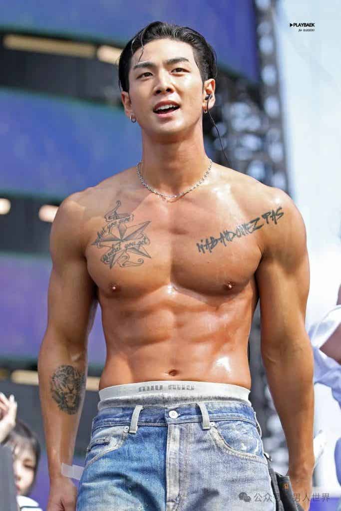 28 岁姜东昊脱衣现场