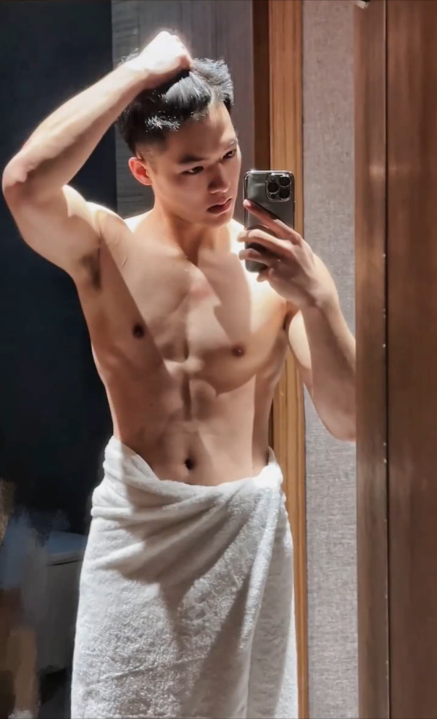 185CM 武汉体育学院篮球特长生，刚出浴有多好看？