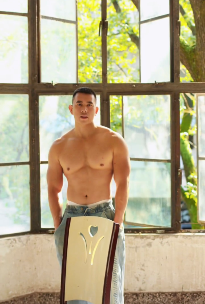 人夫感十足的重庆大叔,四十岁壮实男人你爱吗? 人夫感十足的重庆大叔,四十岁壮实男人你爱吗?