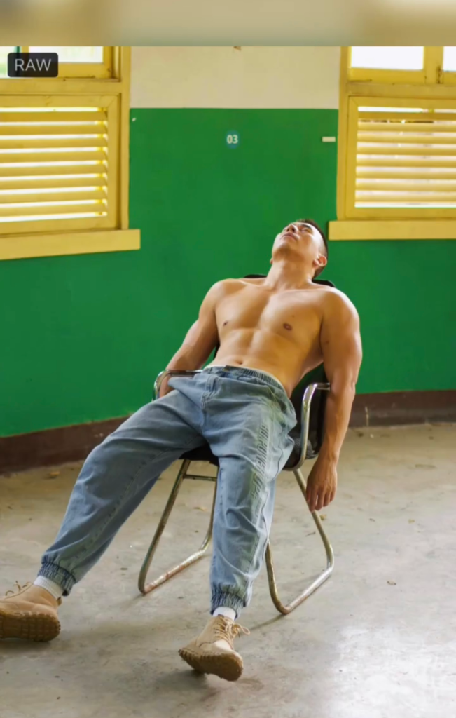 人夫感十足的重庆大叔,四十岁壮实男人你爱吗? 人夫感十足的重庆大叔,四十岁壮实男人你爱吗?