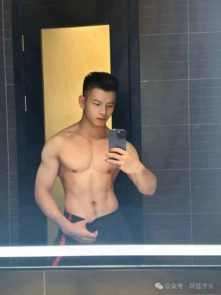 在【泰国宋干节】0 开张的他!竟然被采访了… 在【泰国宋干节】0 开张的他!竟然被采访了…