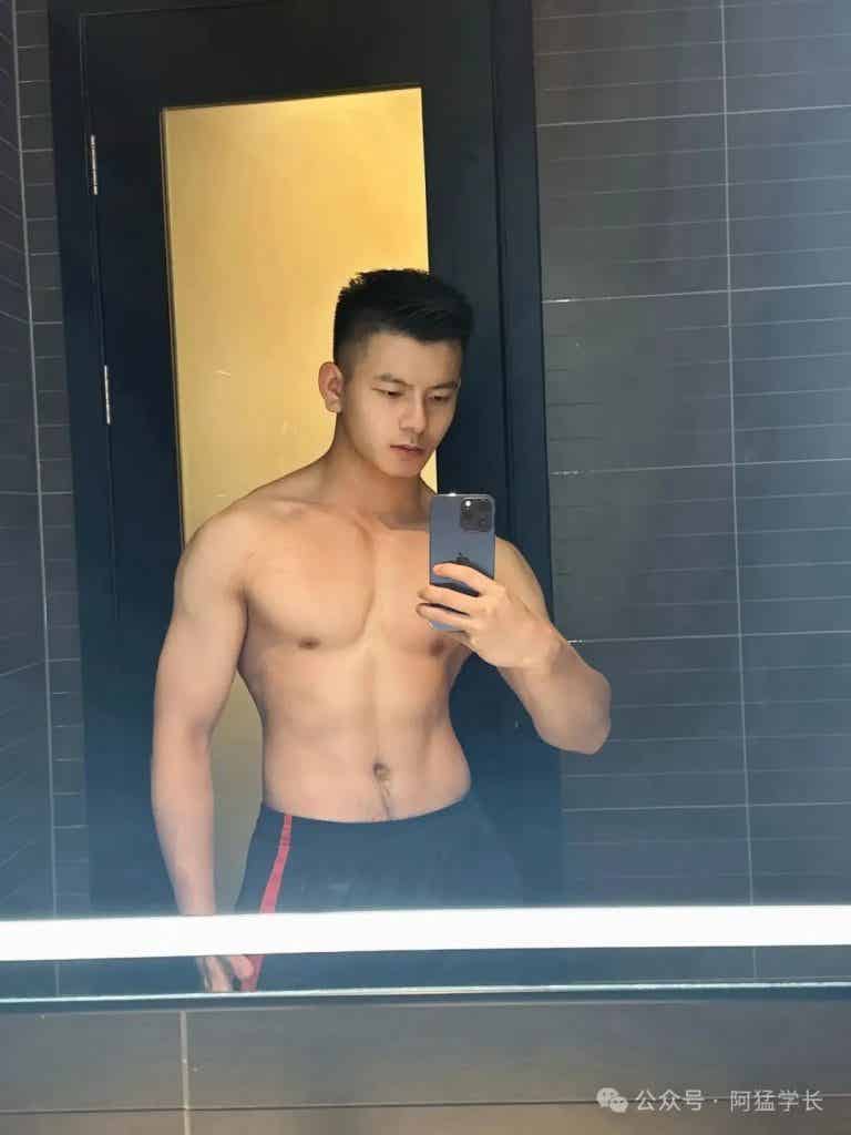 在【泰国宋干节】0 开张的他!竟然被采访了… 在【泰国宋干节】0 开张的他!竟然被采访了…