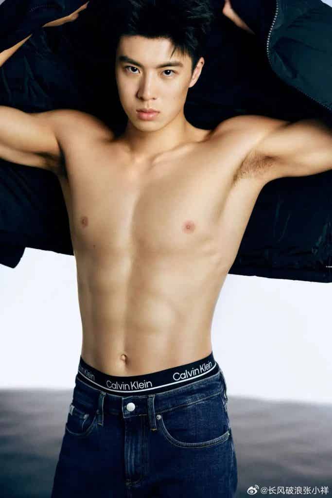 张翼祥居然拍了 CK 大片!我真的超可以! 张翼祥居然拍了 CK 大片!我真的超可以!