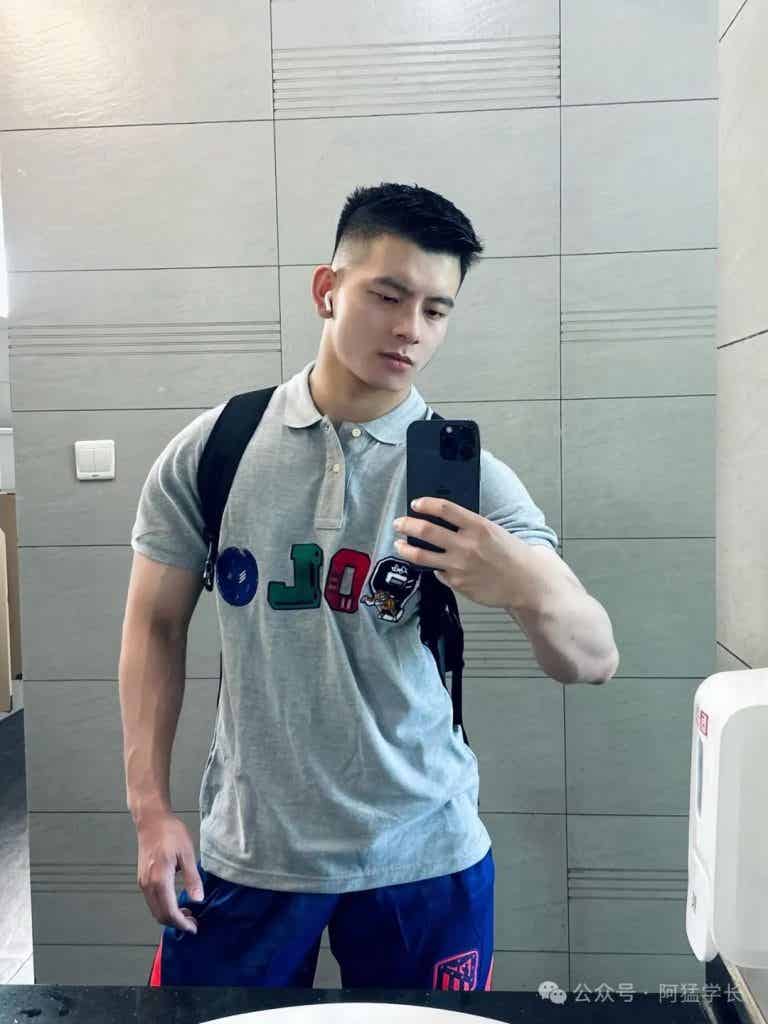 在【泰国宋干节】0 开张的他!竟然被采访了… 在【泰国宋干节】0 开张的他!竟然被采访了…