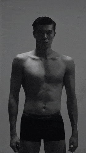 跳水运动员张翼祥居然脱了去拍大片?太长啦超可以! 跳水运动员张翼祥居然脱了去拍大片?太长啦超可以!