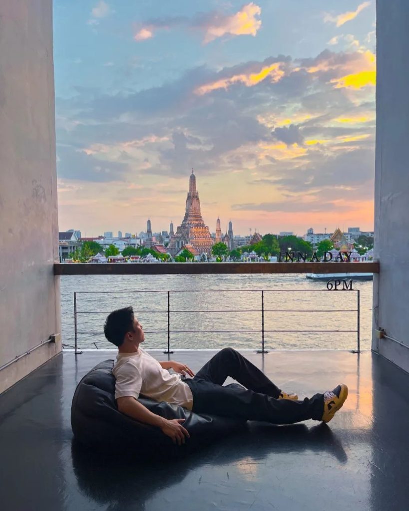 推特网红被扒是上交研究生?哇喔! 推特网红被扒是上交研究生?哇喔!