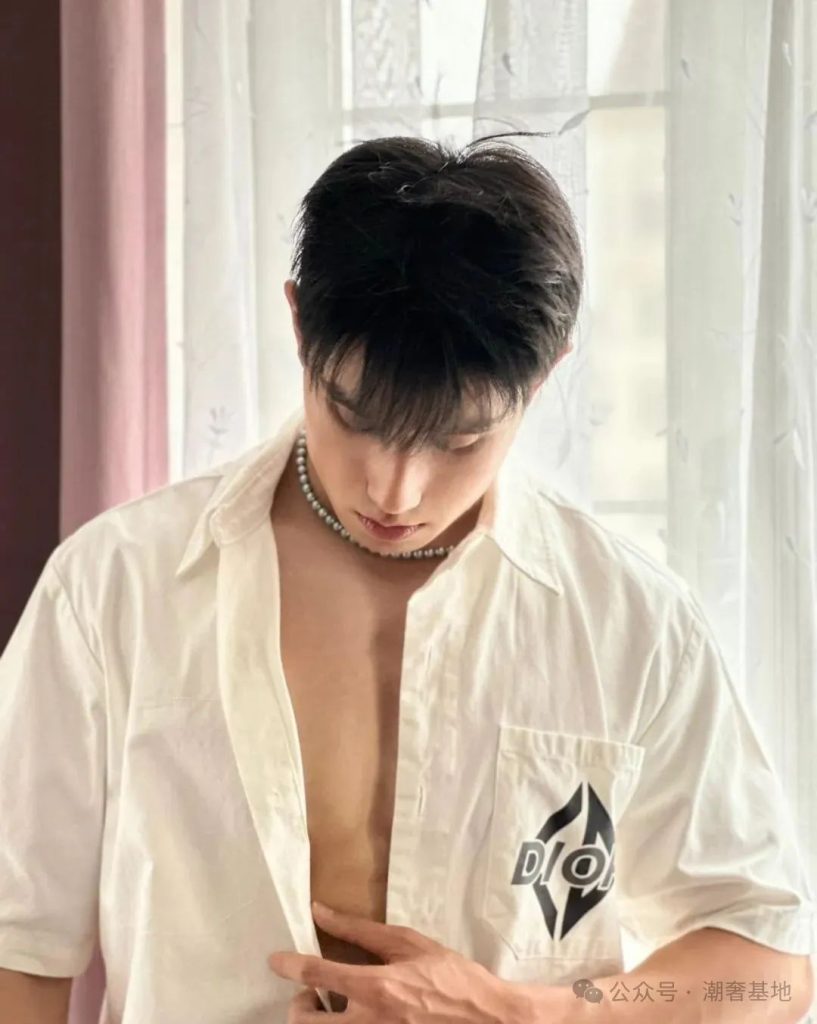 山东 185cm 小哥被约拍写真—青春如火残阳似血！