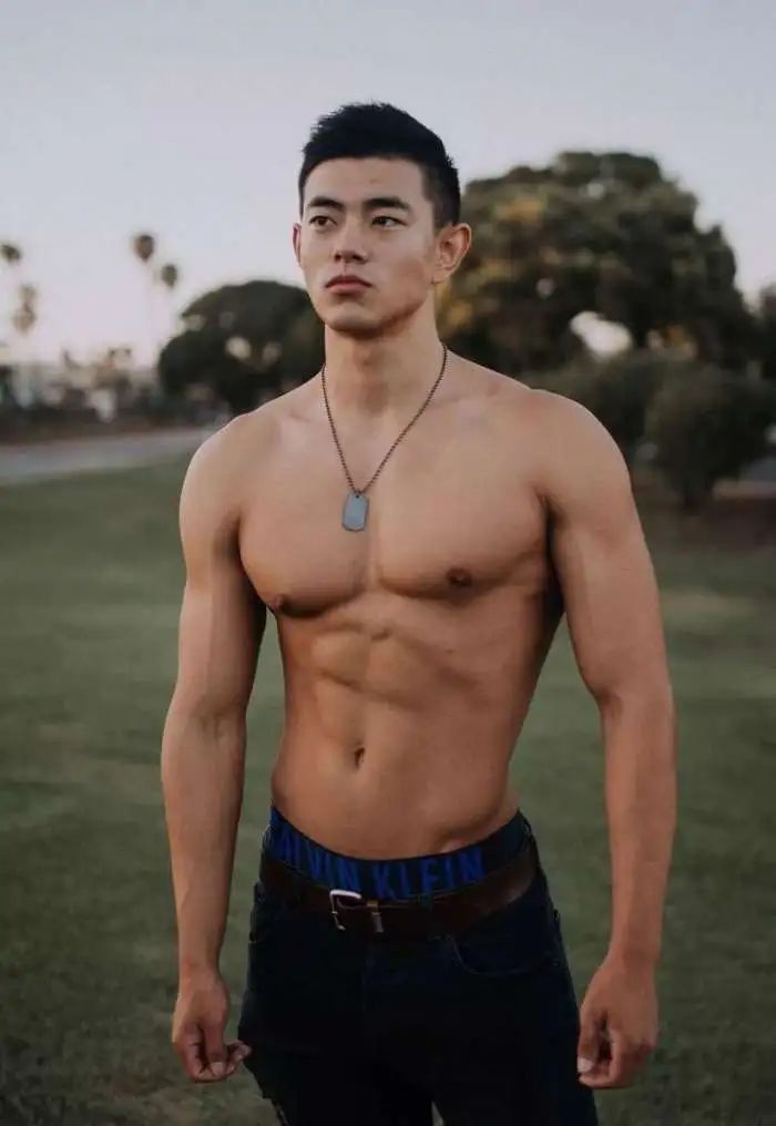 北京肌肉型男体育生