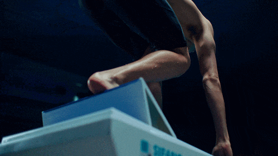 23 游泳健将张翼祥拍摄 CK 内裤,实力不输宁泽涛 23 游泳健将张翼祥拍摄 CK 内裤,实力不输宁泽涛