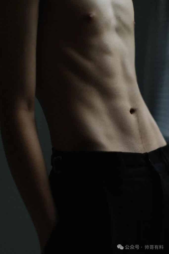 健身模特冠军与柔美舞者的跨界碰撞,完美组合 健身模特冠军与柔美舞者的跨界碰撞,完美组合