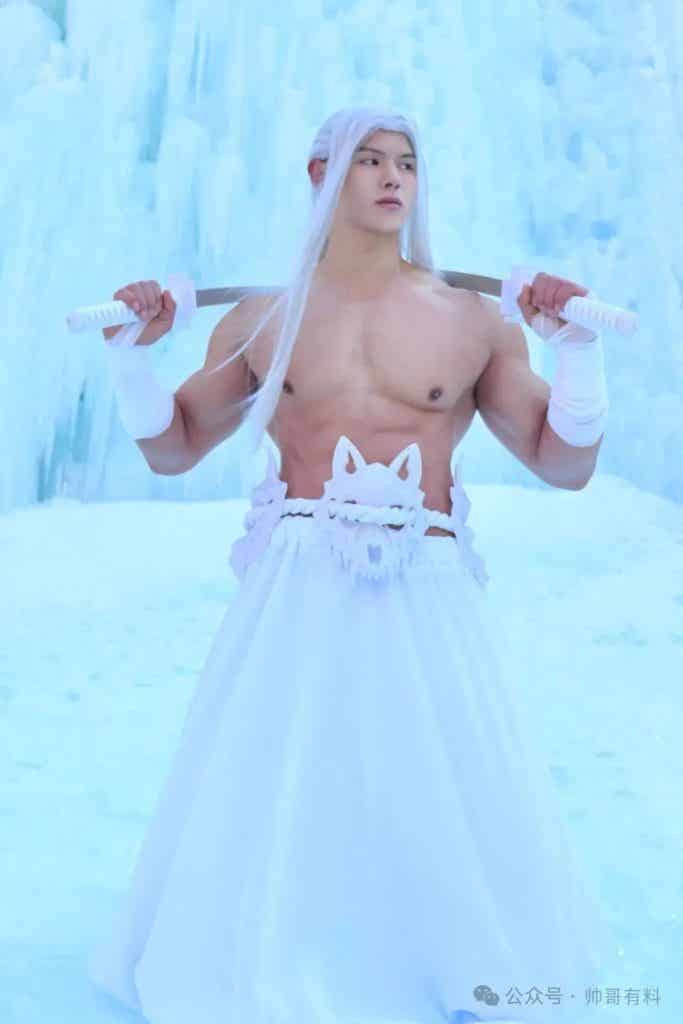 健身模特冠军与柔美舞者的跨界碰撞,完美组合 健身模特冠军与柔美舞者的跨界碰撞,完美组合