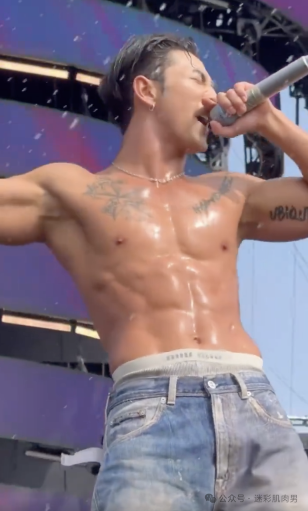 被水枪喷湿透的姜东昊脱衣露内裤边视频,裤子快掉啦!! 被水枪喷湿透的姜东昊脱衣露内裤边视频,裤子快掉啦!!