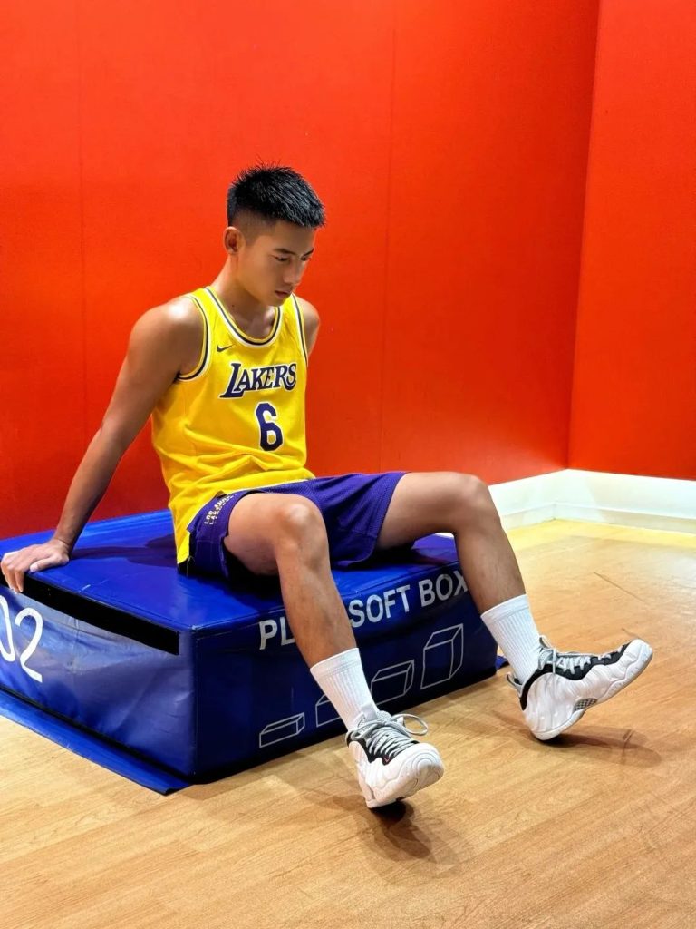 教你用白袜穿出少年感，知识干货建议收藏