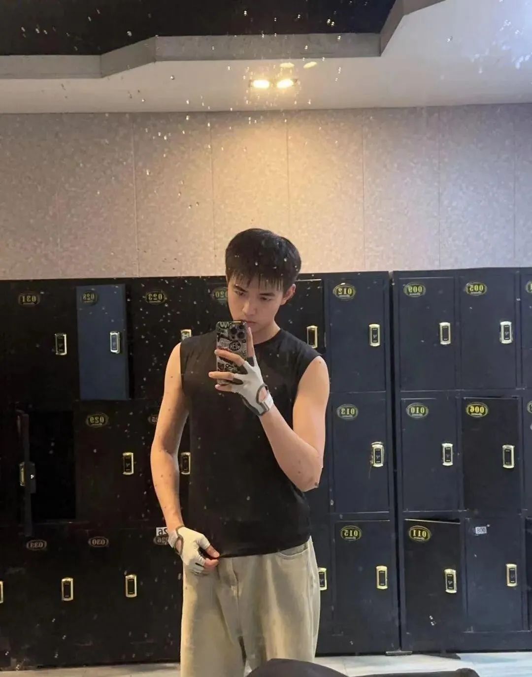 03 年男大小奶狗，青春洋溢