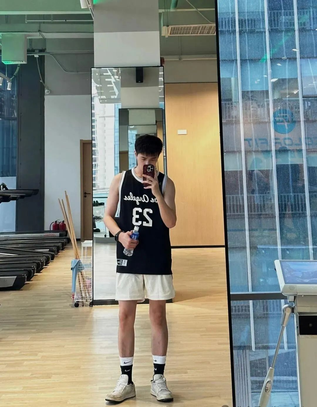 03 年男大小奶狗，青春洋溢