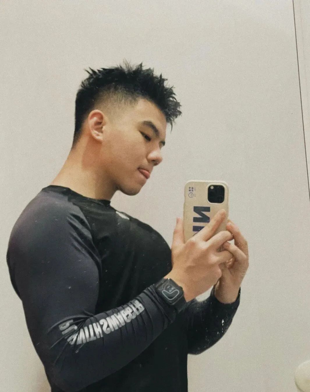 湖南肉壮型肌肉男，气质优零