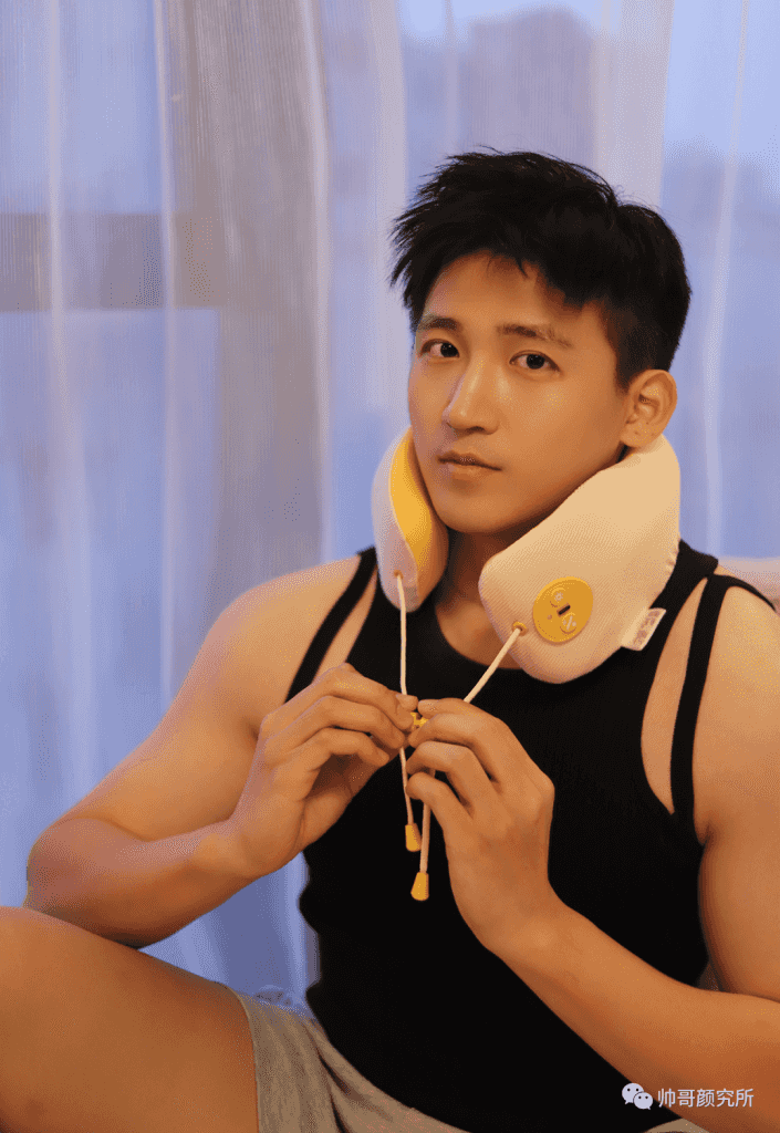 阳光可爱小奶狗!感觉嫩得掐出水 | 颜值帅哥 阳光可爱小奶狗!感觉嫩得掐出水 | 颜值帅哥