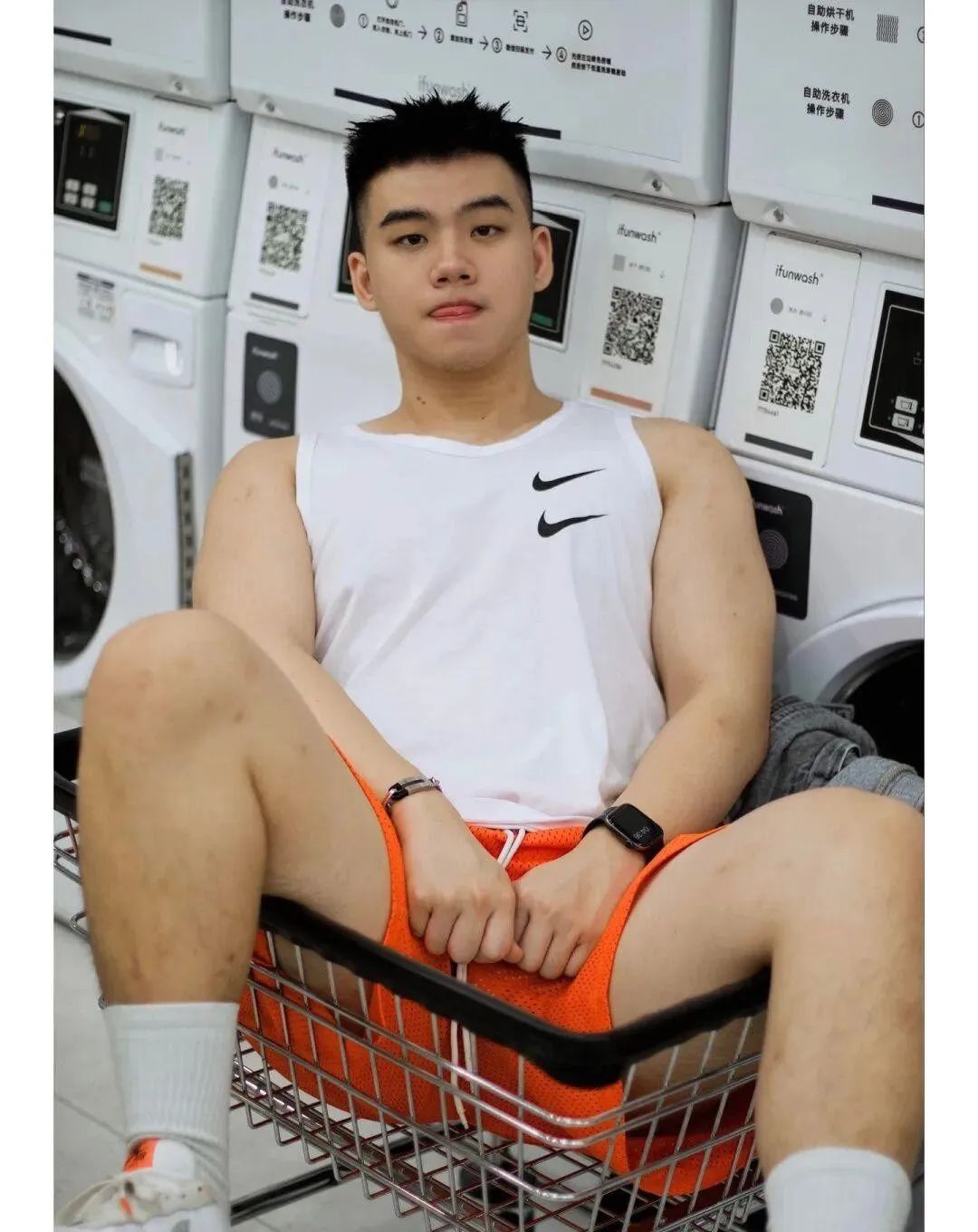 湖南肉壮型肌肉男，气质优零