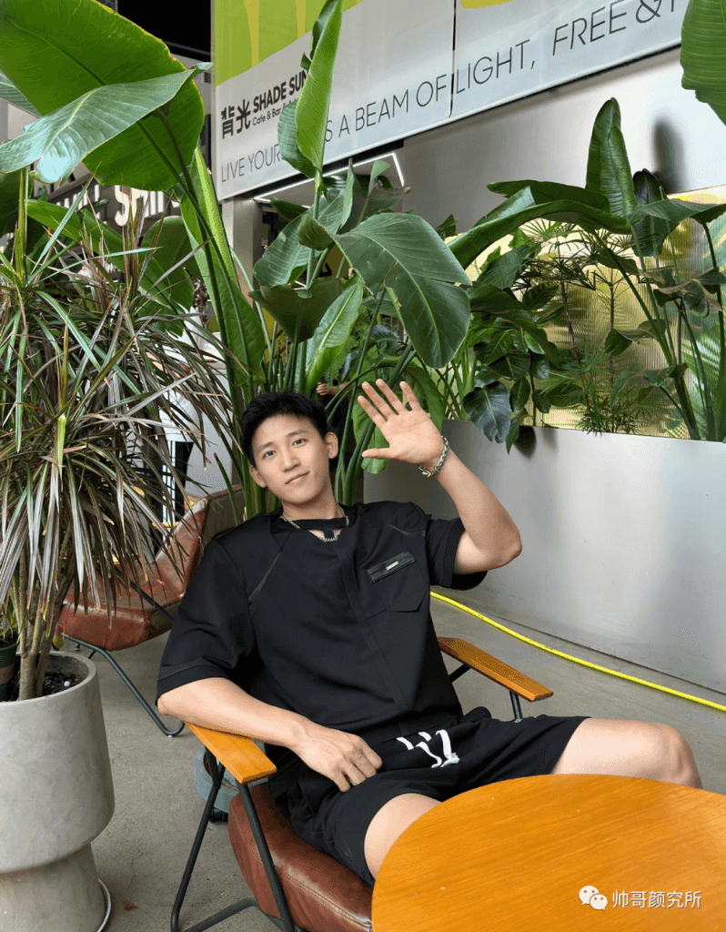 阳光可爱小奶狗!感觉嫩得掐出水 | 颜值帅哥 阳光可爱小奶狗!感觉嫩得掐出水 | 颜值帅哥