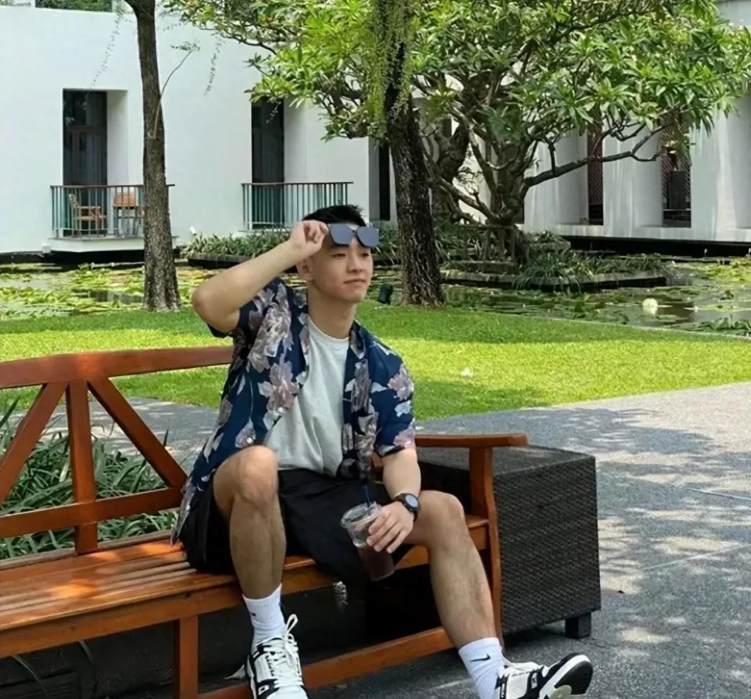 17 楼的长腿兵哥哥，很有实力啊