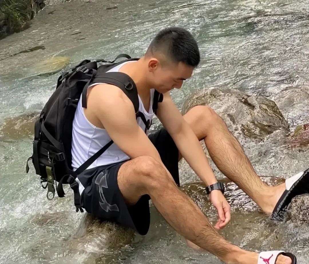 17 楼的长腿兵哥哥，很有实力啊