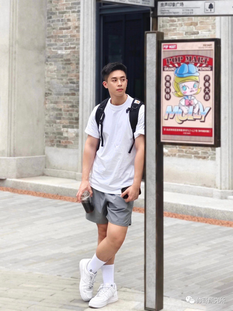 这小子可真俊！网友：小粗腿太可口了 | 颜值帅哥