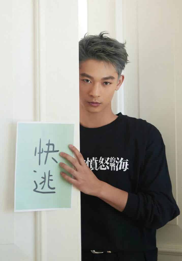 周迅疯 P 儿子性张力太强！寸头痞帅爷们谁不爱？