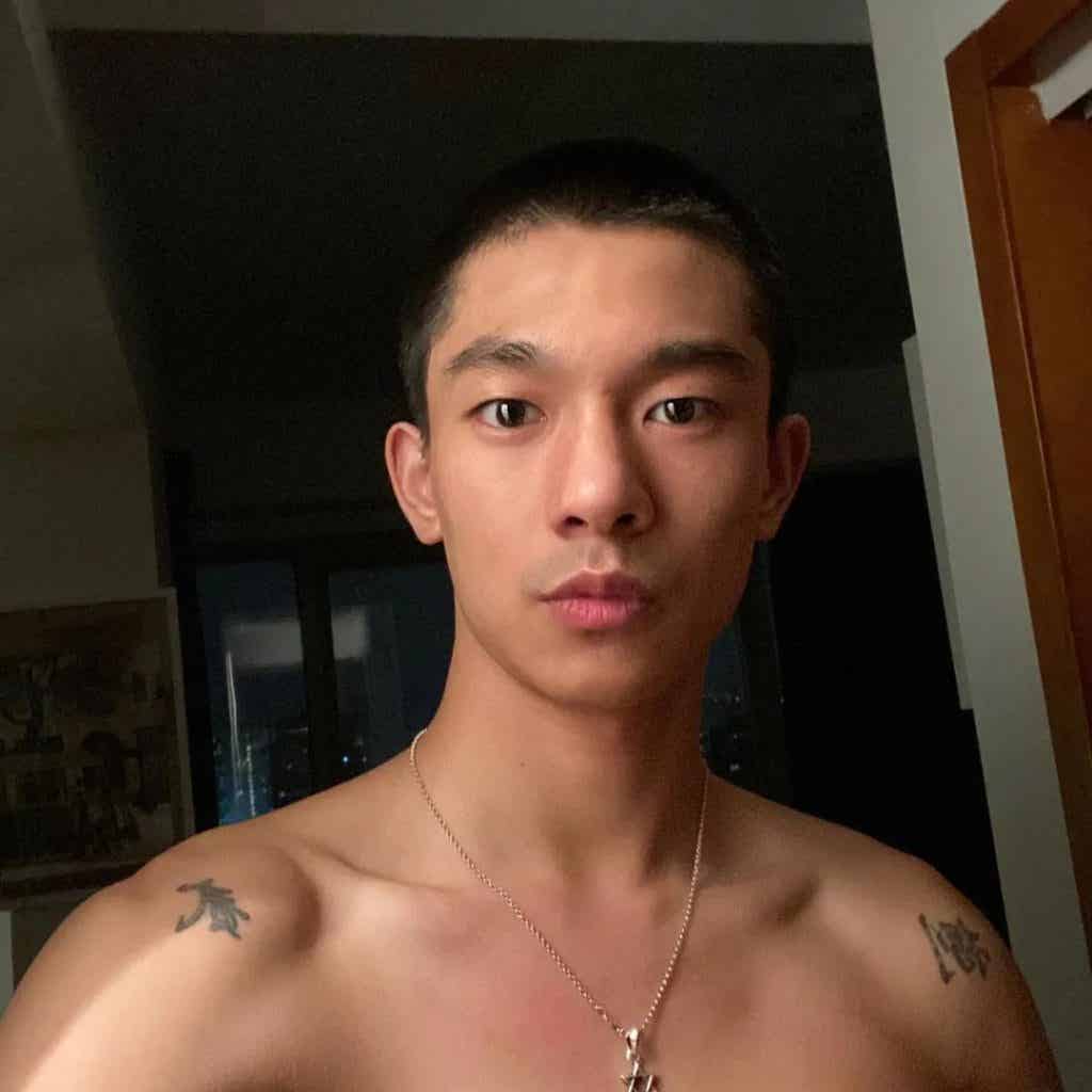 周迅疯 P 儿子性张力太强！寸头痞帅爷们谁不爱？