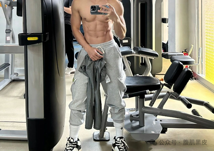 QS 覃森！广西南宁通讯录圈大网红疑被抓