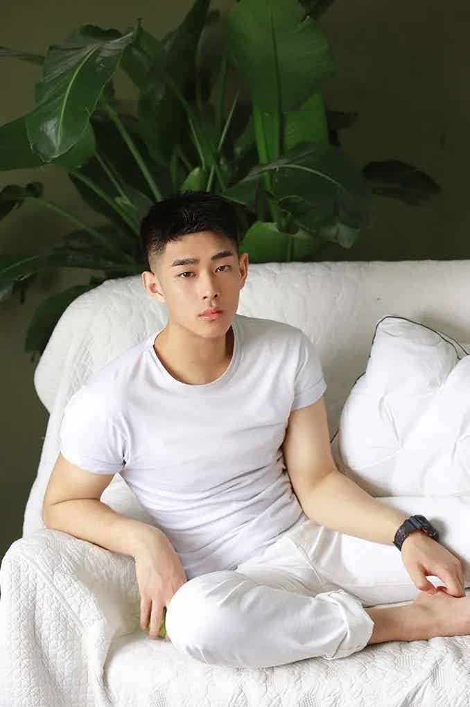 OMG，我被这些鲜肉霸屏了！！！