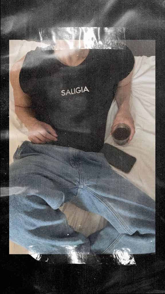 同一件 T 恤和内裤，21 位男生谁穿上会更胜一筹？