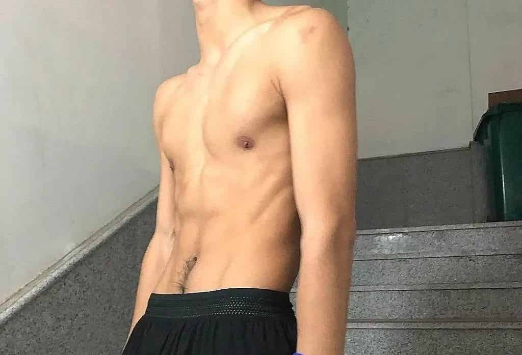 精瘦薄肌小哥哥，全面开启对你的诱惑！