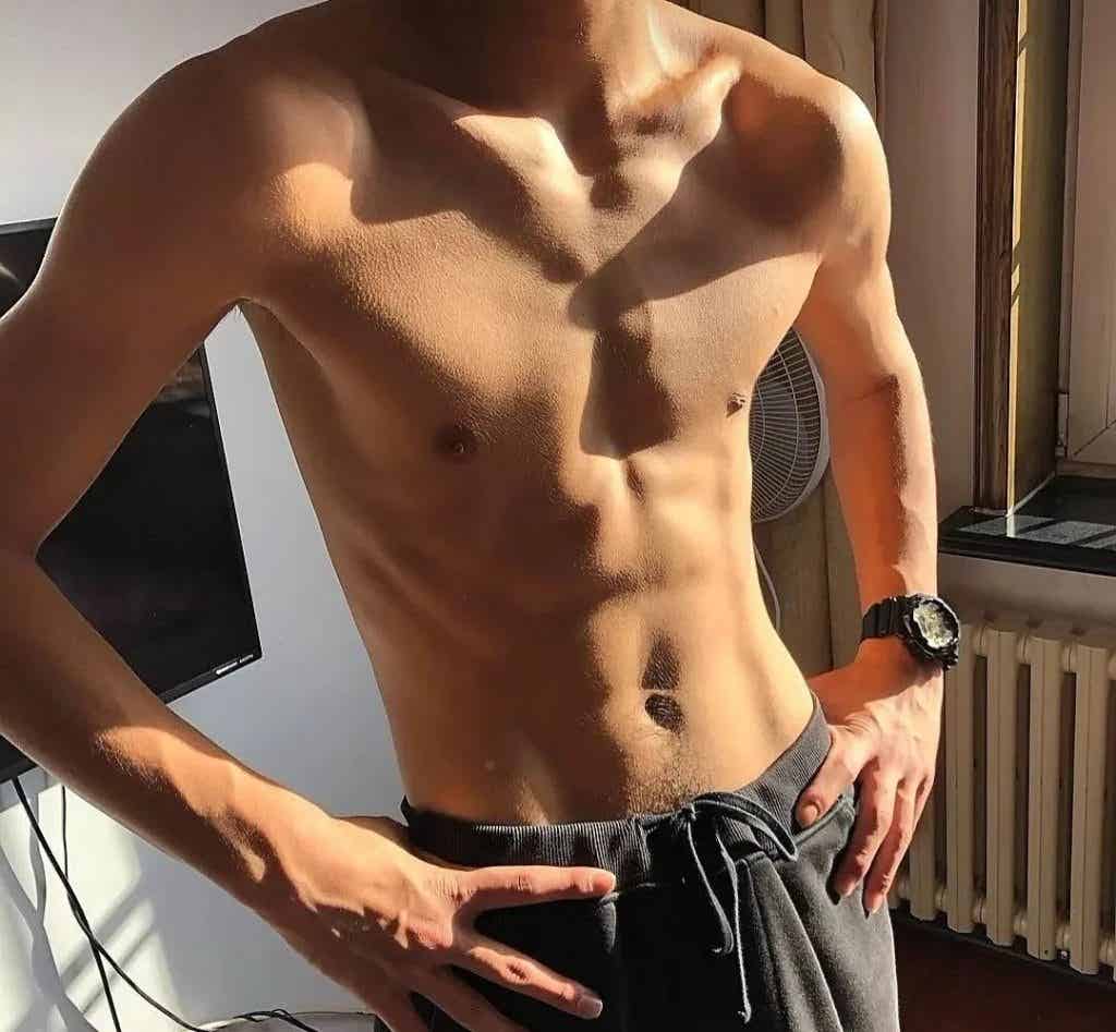 精瘦薄肌小哥哥，全面开启对你的诱惑！