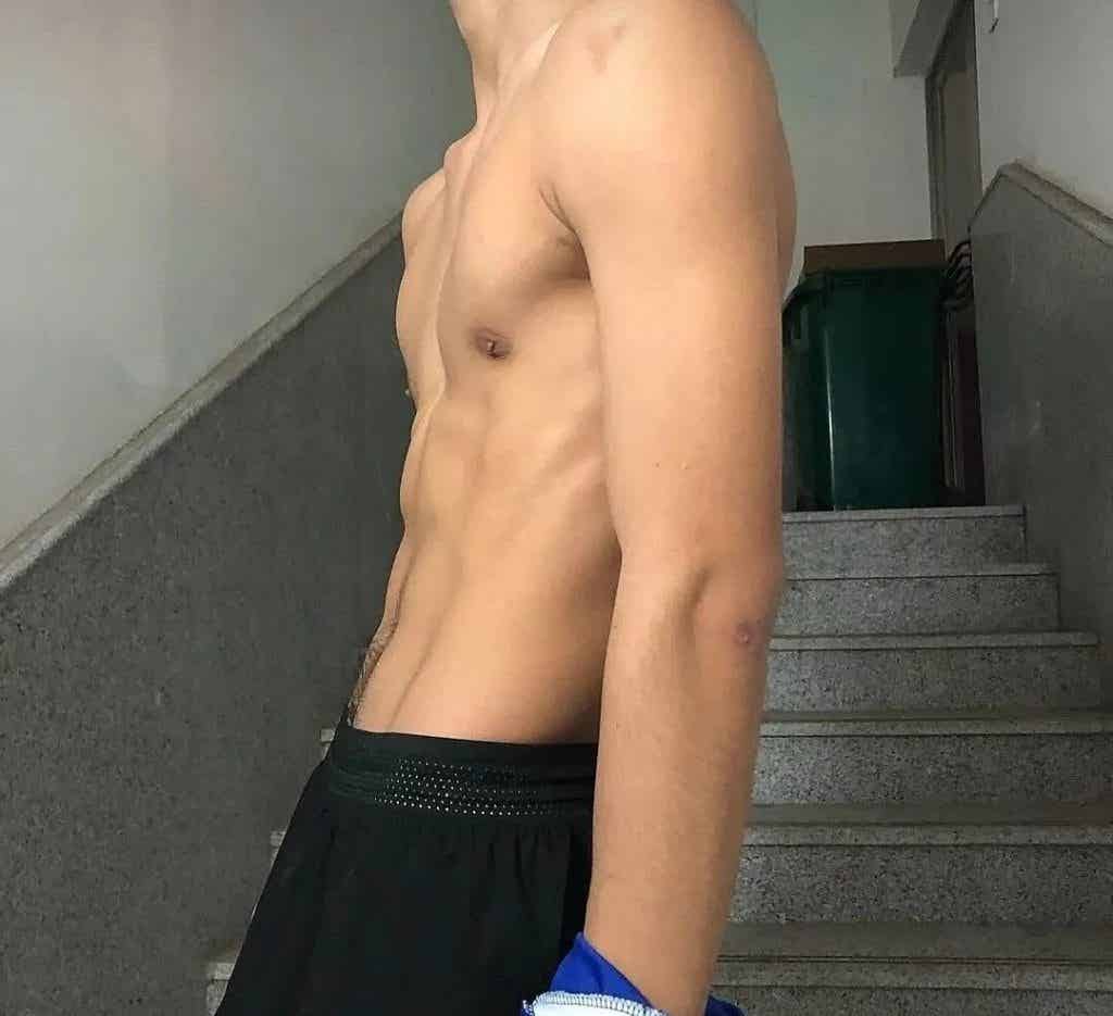 精瘦薄肌小哥哥，全面开启对你的诱惑！