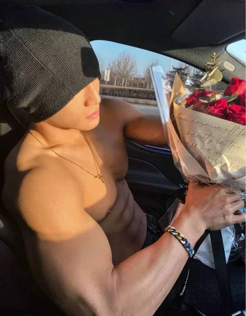 精瘦薄肌小哥哥，全面开启对你的诱惑！