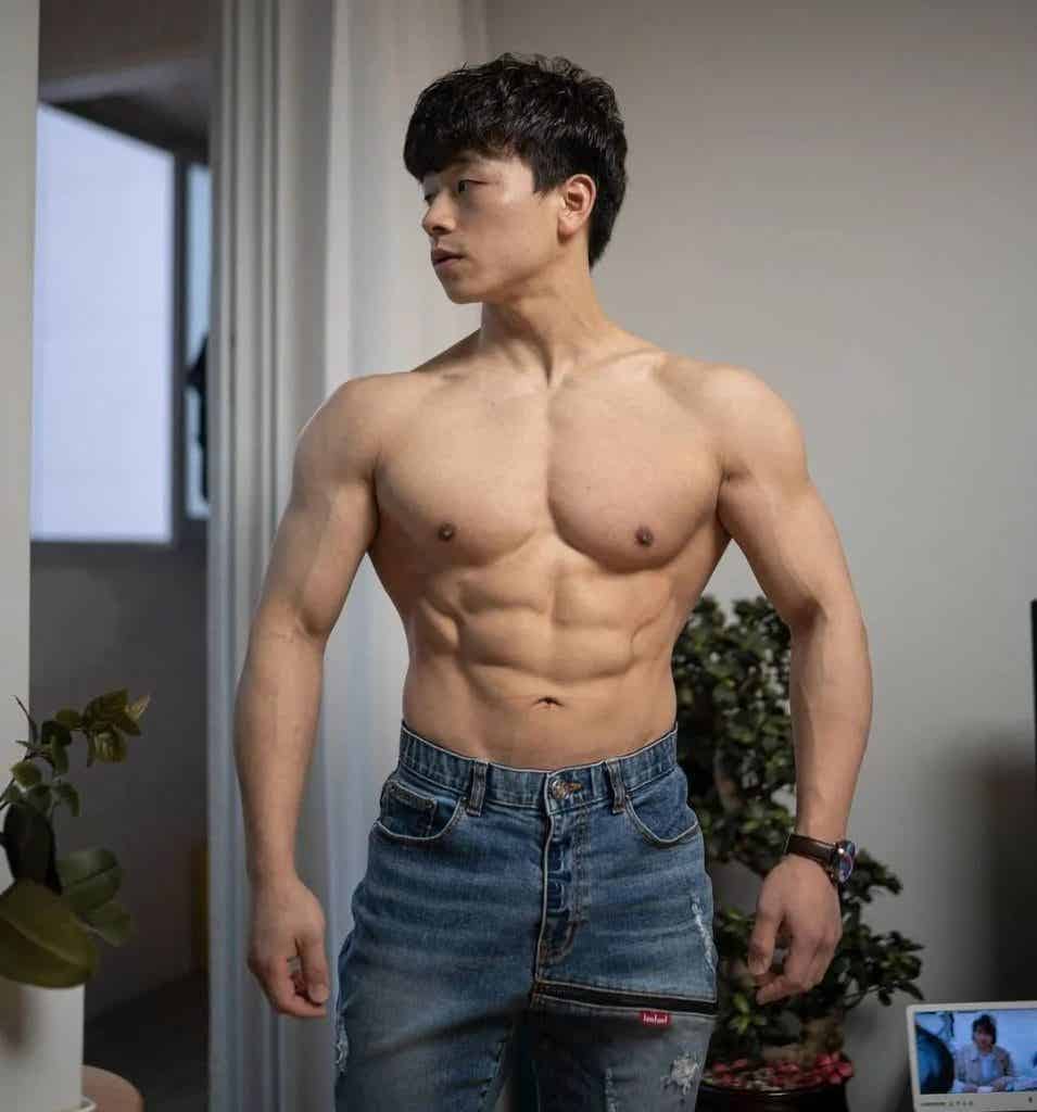 精瘦薄肌小哥哥，全面开启对你的诱惑！