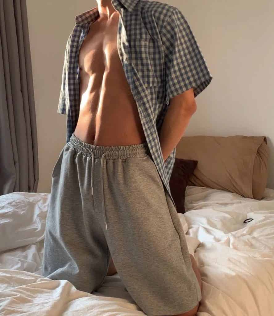 精瘦薄肌小哥哥，全面开启对你的诱惑！