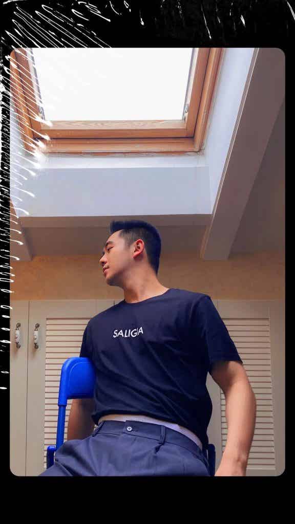 同一件 T 恤和内裤，21 位男生谁穿上会更胜一筹？