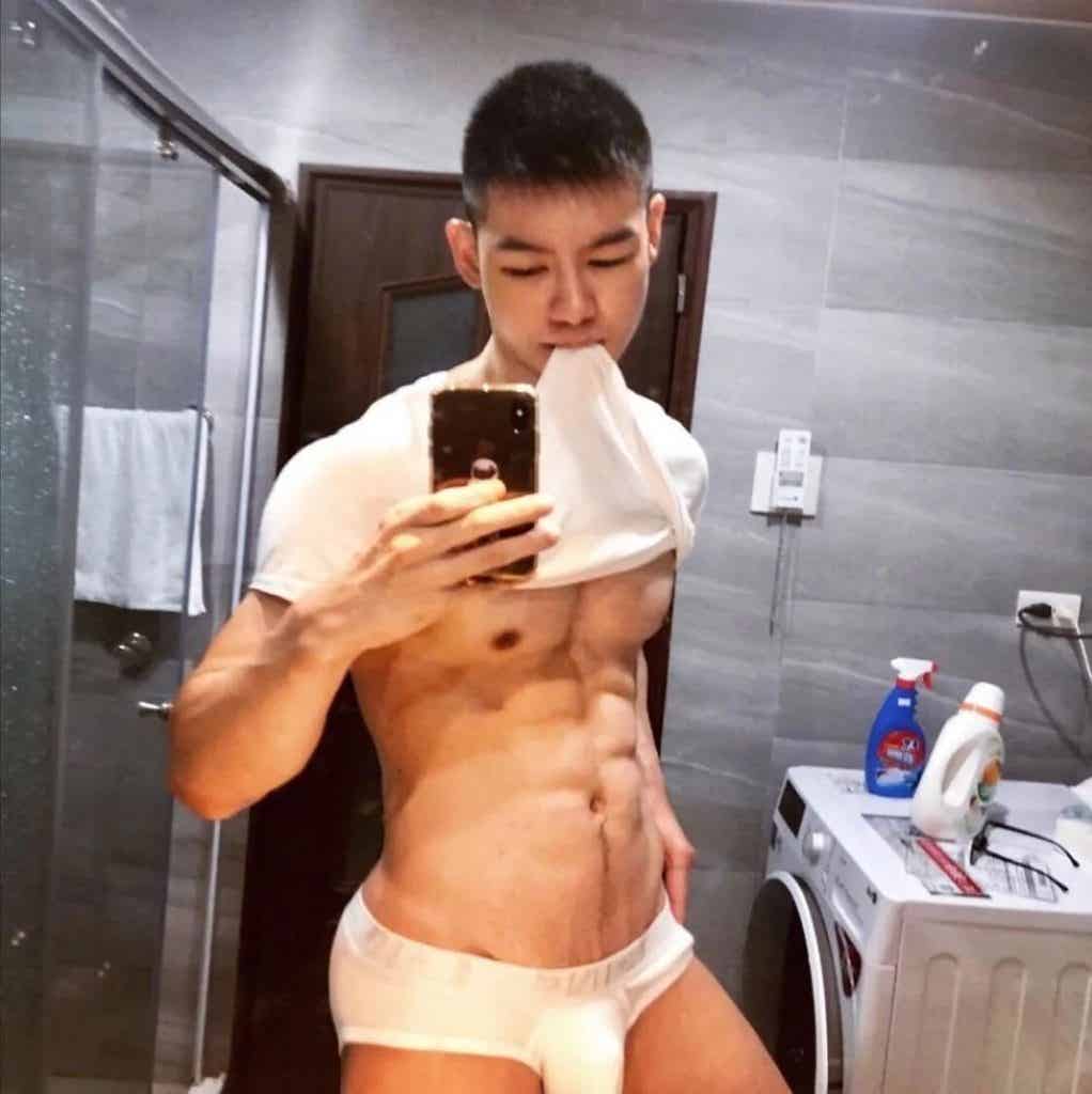 精瘦薄肌小哥哥，全面开启对你的诱惑！