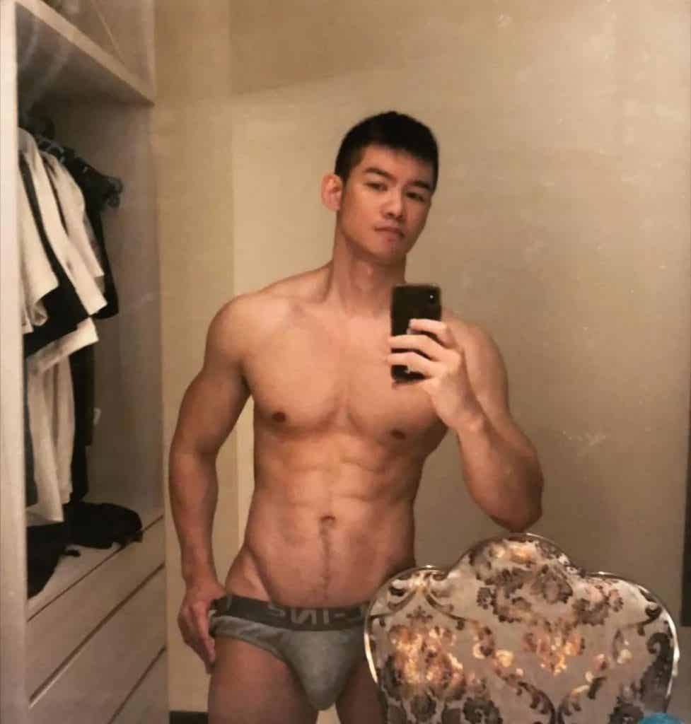 精瘦薄肌小哥哥，全面开启对你的诱惑！