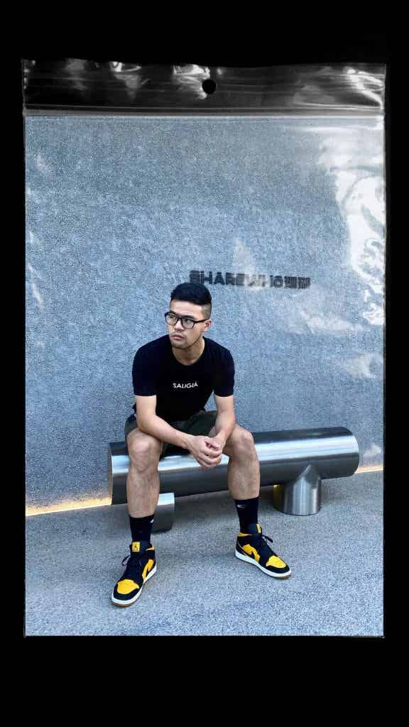 同一件 T 恤和内裤，21 位男生谁穿上会更胜一筹？