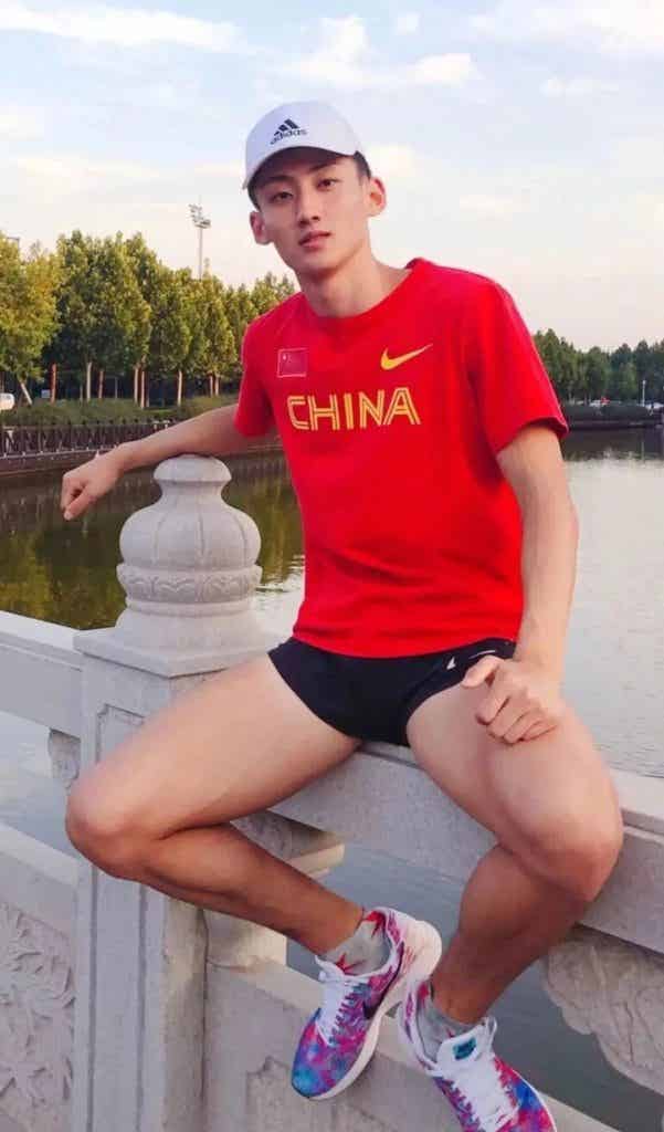 精瘦薄肌小哥哥，全面开启对你的诱惑！