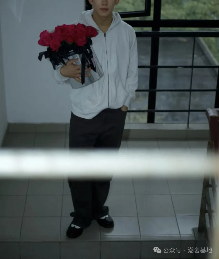 00 后黑皮体育生长腿 191CM 大弟弟