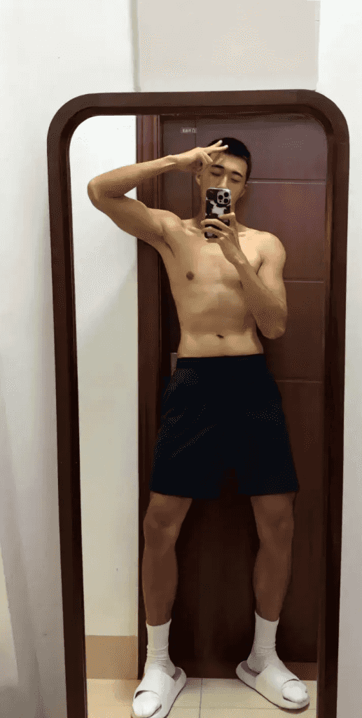 大长腿 192 浓毛体育生，直播白袜性感又迷人