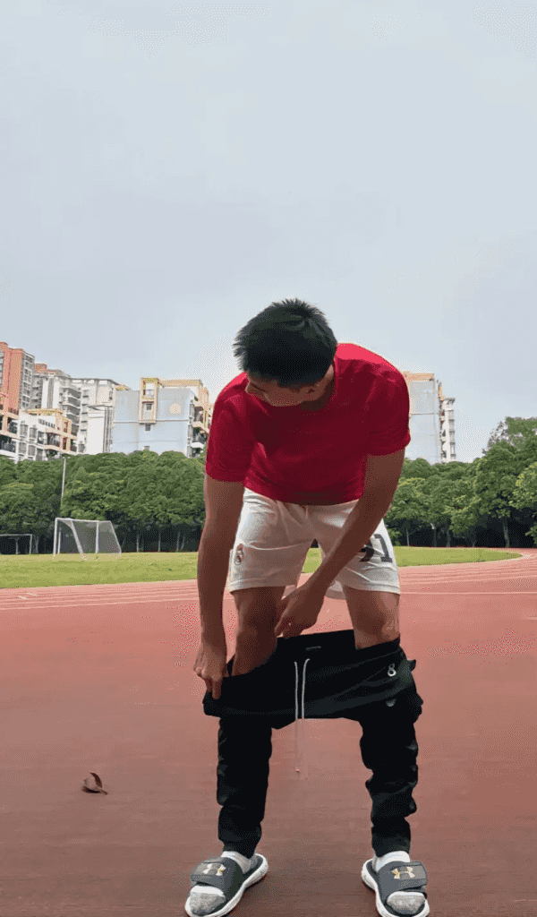 大长腿 192 浓毛体育生，直播白袜性感又迷人